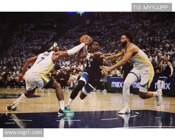 2017年5月5日勇士队与对手的激烈对决回顾与精彩瞬间分析