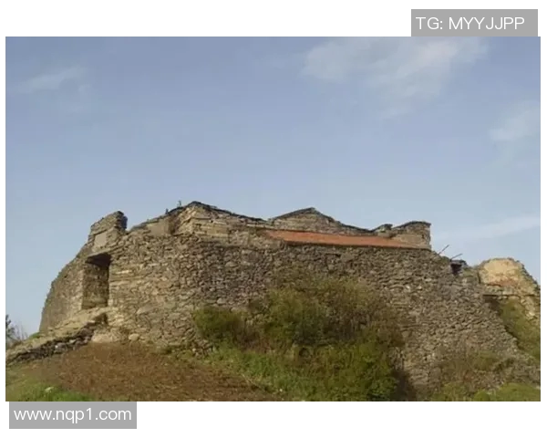 天主大学与罗萨里奥之间的历史对决回顾与分析 天主大学与罗萨里奥之间的历史对决回顾与分析